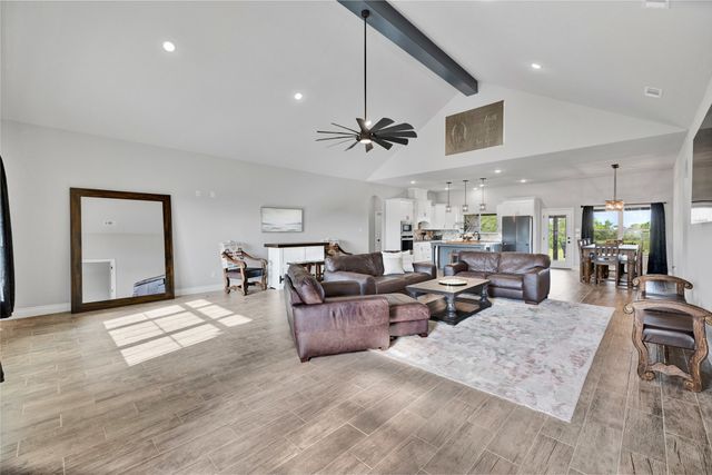 1040 Cloudy Court, Weatherford, TX 76085