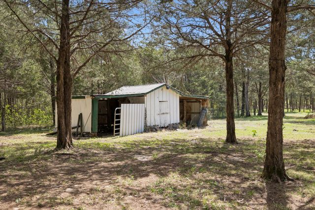 160 Osteen Ln, Chapel Hill, TN 37034