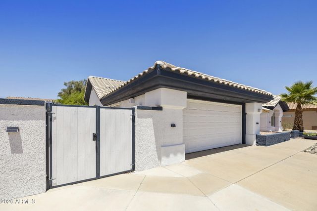 15612 W WHITEWOOD Drive, Sun City West, AZ 85375