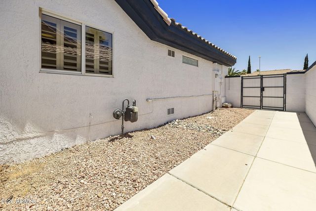 15612 W WHITEWOOD Drive, Sun City West, AZ 85375