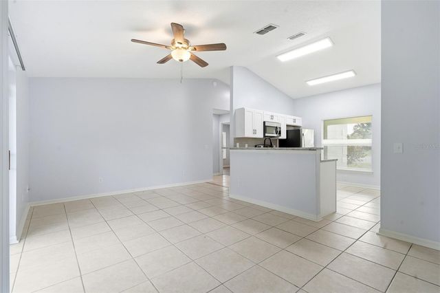 206 N HAWTHORNE AVENUE, Apopka, FL 32703