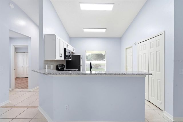 206 N HAWTHORNE AVENUE, Apopka, FL 32703