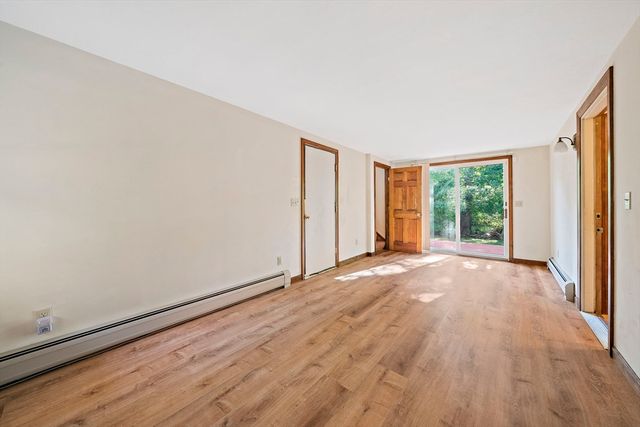 20 Biscayne Dr, Barnstable, MA 02648