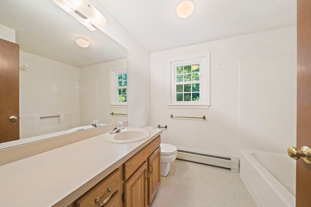 20 Biscayne Dr, Barnstable, MA 02648