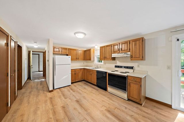 20 Biscayne Dr, Barnstable, MA 02648