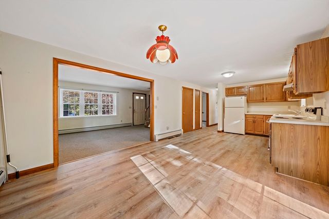 20 Biscayne Dr, Barnstable, MA 02648