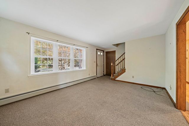 20 Biscayne Dr, Barnstable, MA 02648