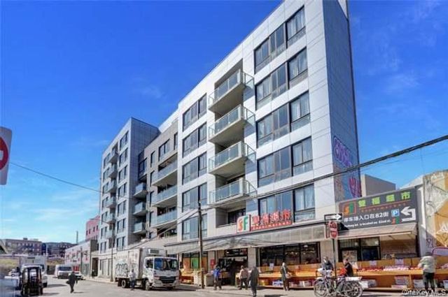 45-11 82nd Street W6B, Elmhurst, NY 11373