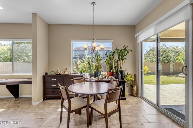 2827 E MUIRFIELD Street, Gilbert, AZ 85298