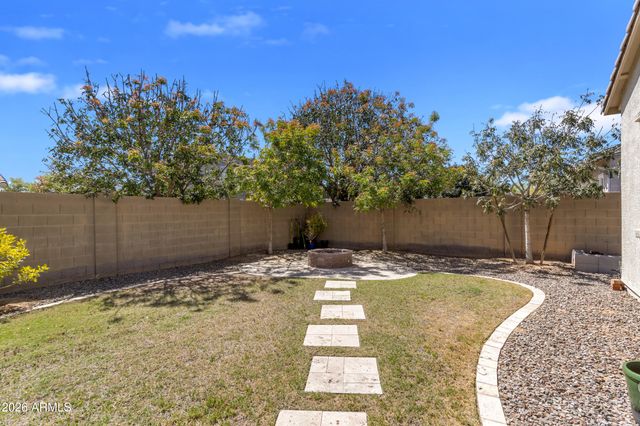 2827 E MUIRFIELD Street, Gilbert, AZ 85298