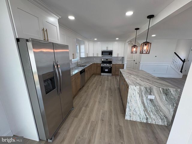 50 MICAHILL RD, Levittown, PA 19056