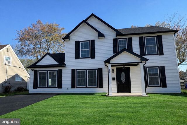 50 MICAHILL RD, Levittown, PA 19056