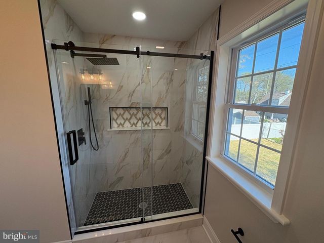 50 MICAHILL RD, Levittown, PA 19056