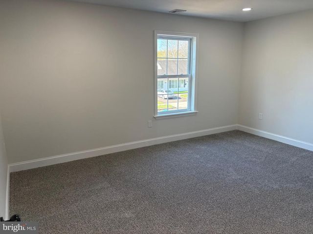 50 MICAHILL RD, Levittown, PA 19056