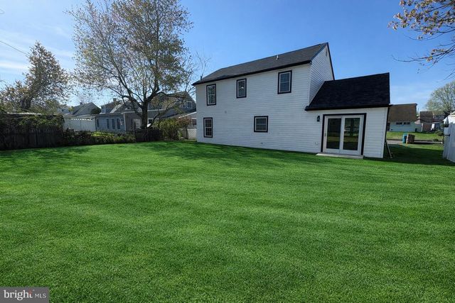 50 MICAHILL RD, Levittown, PA 19056