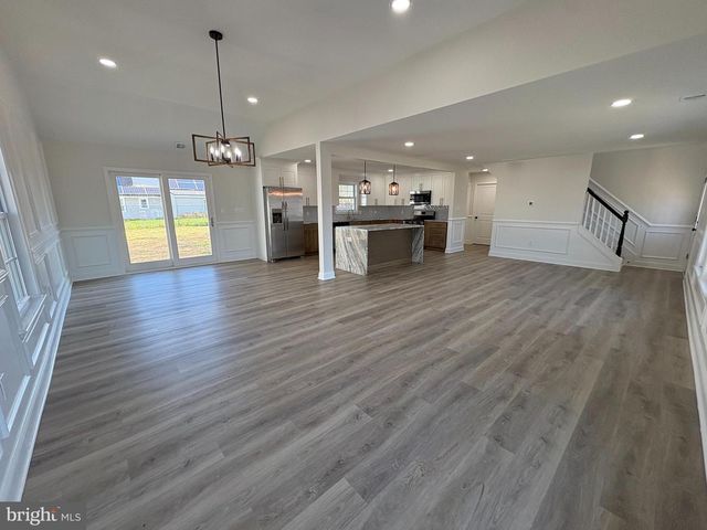 50 MICAHILL RD, Levittown, PA 19056