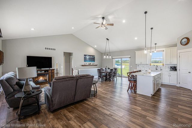 8309 Almont Road, Almont Township, MI 48003