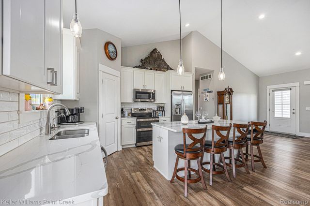 8309 Almont Road, Almont Township, MI 48003
