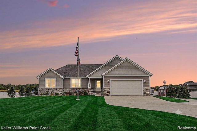 8309 Almont Road, Almont Township, MI 48003