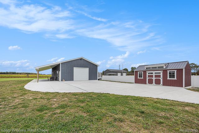 8309 Almont Road, Almont Township, MI 48003