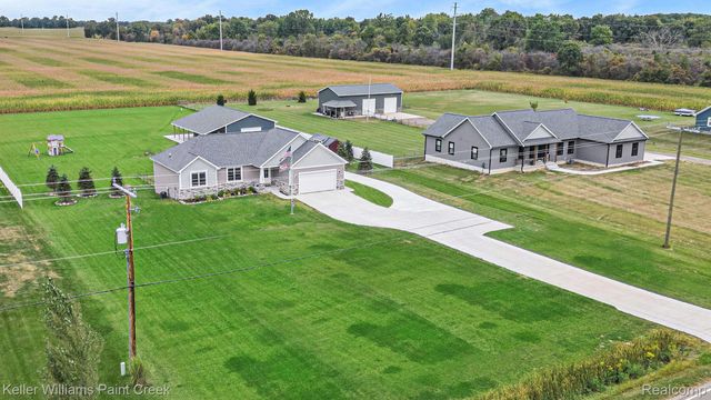 8309 Almont Road, Almont Township, MI 48003