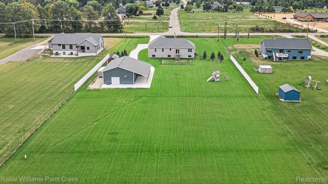 8309 Almont Road, Almont Township, MI 48003