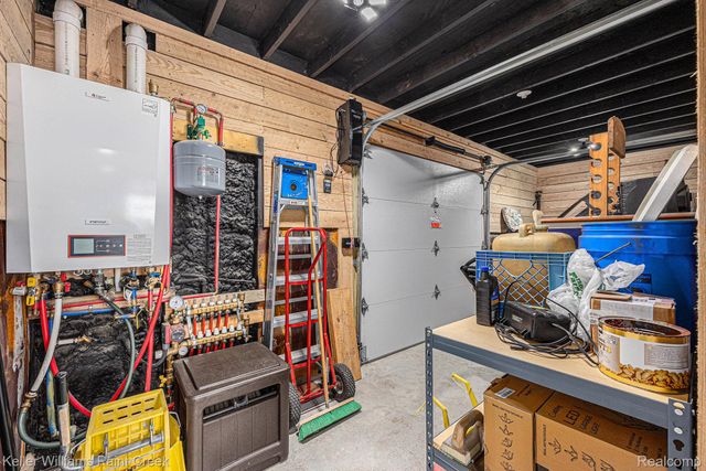 8309 Almont Road, Almont Township, MI 48003