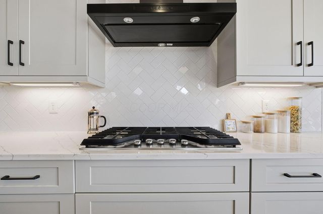 1744 Pinnacle Club Drive, Grove City, OH 43123