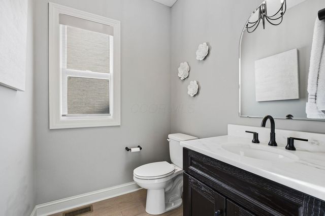 1744 Pinnacle Club Drive, Grove City, OH 43123