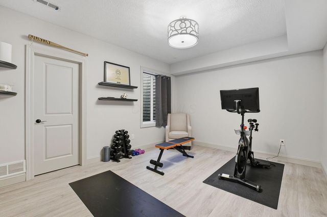 1744 Pinnacle Club Drive, Grove City, OH 43123