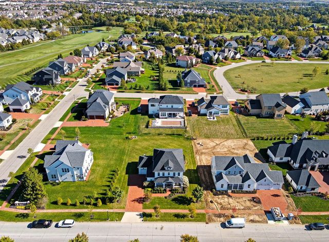 1744 Pinnacle Club Drive, Grove City, OH 43123