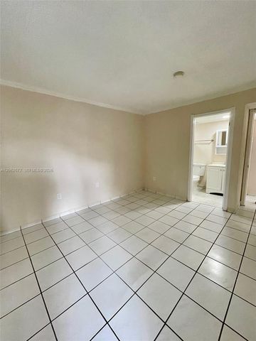 5625 W 20th Ave 215, Hialeah, FL 33012
