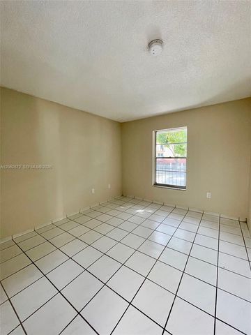5625 W 20th Ave 215, Hialeah, FL 33012
