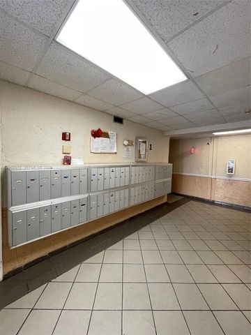 5625 W 20th Ave 215, Hialeah, FL 33012