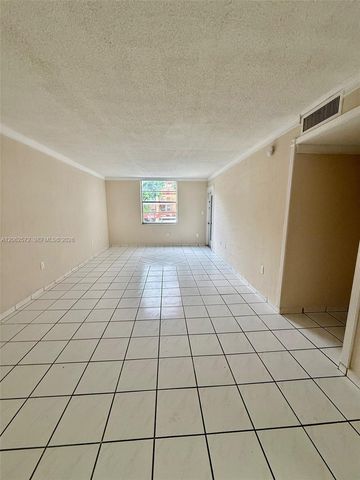 5625 W 20th Ave 215, Hialeah, FL 33012