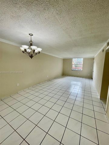 5625 W 20th Ave 215, Hialeah, FL 33012
