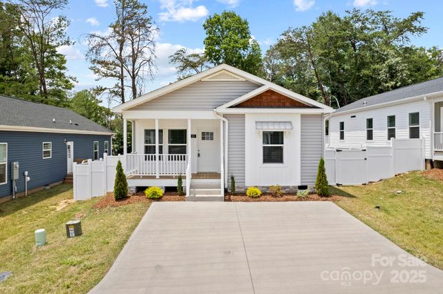123 Bellamy Road, Asheville, NC 28806