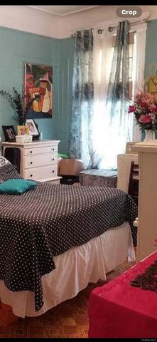 8716 104th Street, Richmond Hill, NY 11418