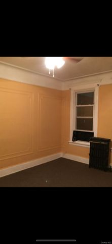 8716 104th Street, Richmond Hill, NY 11418