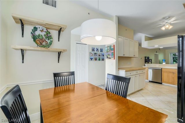 2350 Hidden Lake CT 8511, Naples, FL 34112