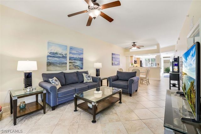 2350 Hidden Lake CT 8511, Naples, FL 34112