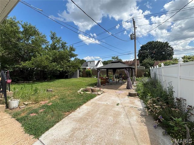 5540 Arthur Avenue, St Louis, MO 63139