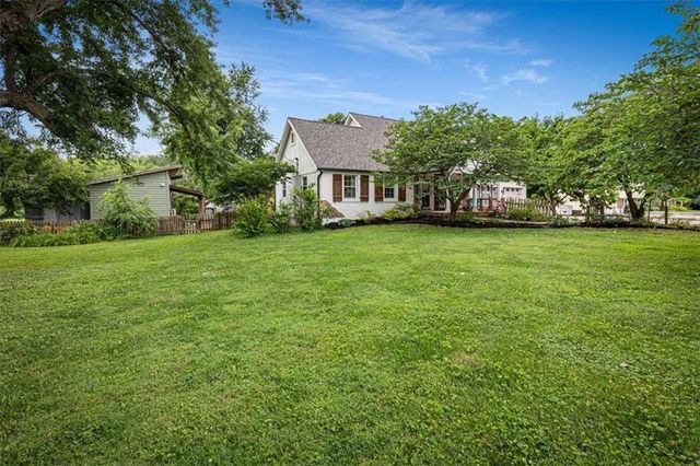 1425 E County Road H Highway, Liberty, MO 64068