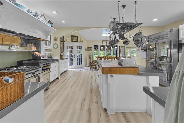1425 E County Road H Highway, Liberty, MO 64068