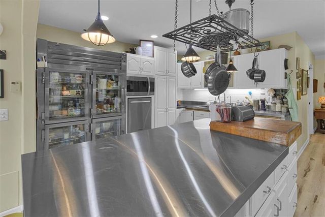 1425 E County Road H Highway, Liberty, MO 64068