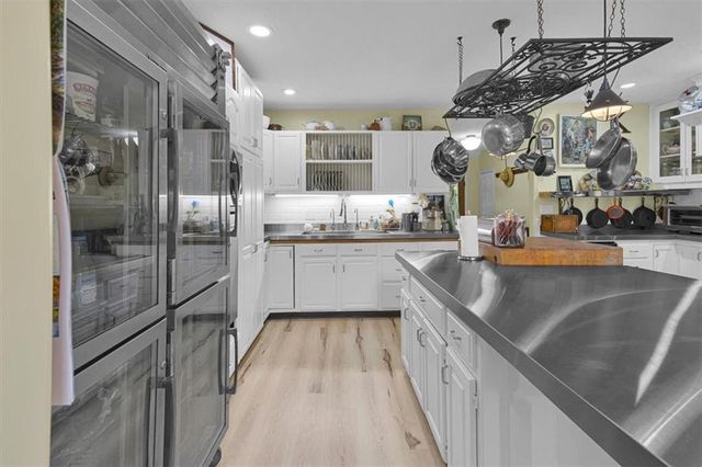 1425 E County Road H Highway, Liberty, MO 64068