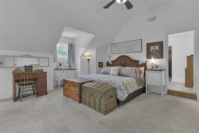 1425 E County Road H Highway, Liberty, MO 64068