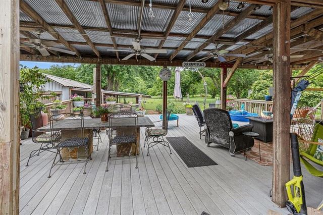 1425 E County Road H Highway, Liberty, MO 64068