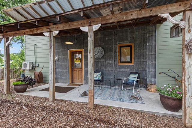 1425 E County Road H Highway, Liberty, MO 64068