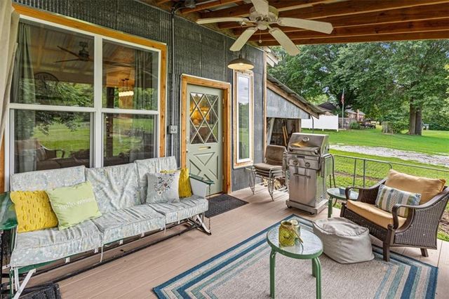 1425 E County Road H Highway, Liberty, MO 64068